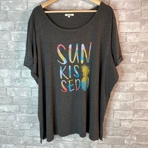 Maurice's Graphic T   Plus Size 3 Top Sun Kissed soft Like New shirt sleeve